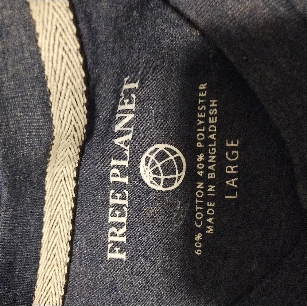 Shirt - Picture 3 of 3